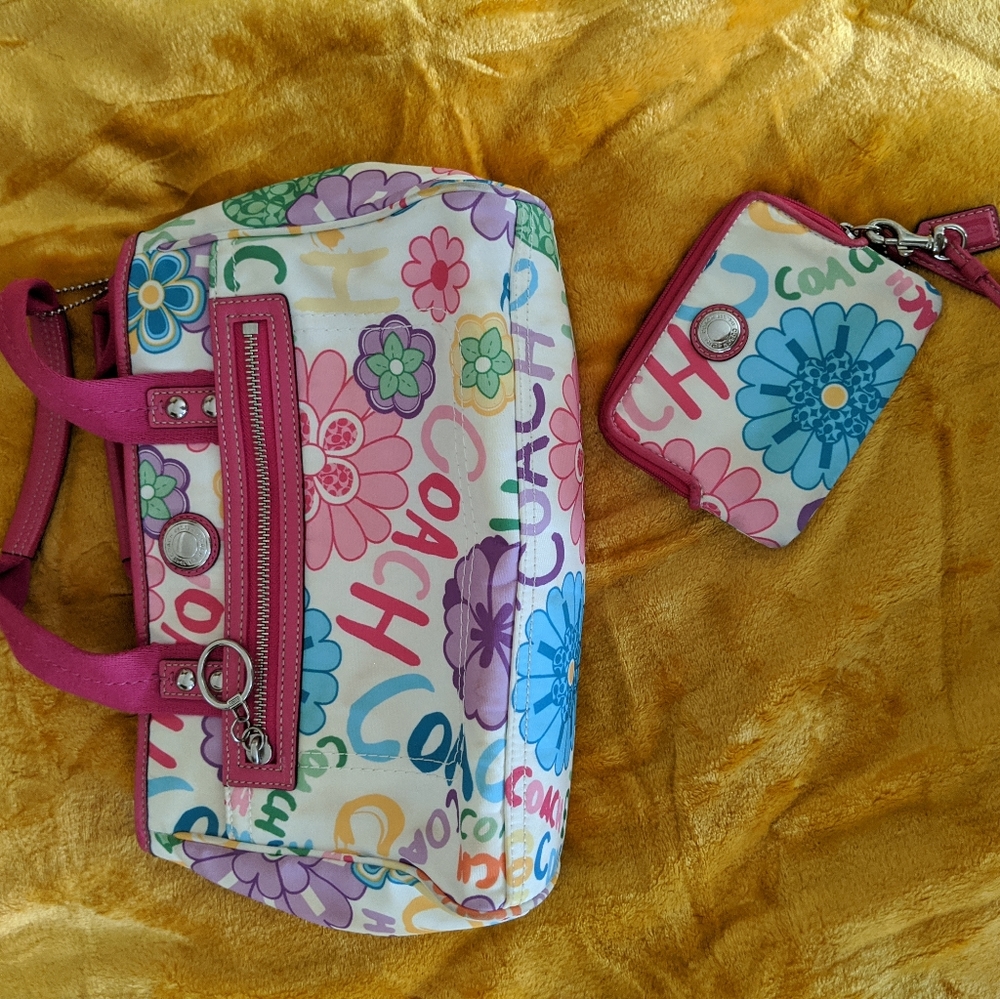 Coach purse and matching wallet